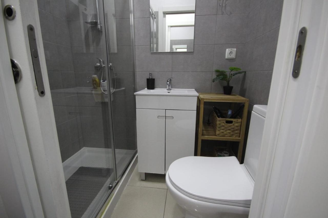 Nautic M1 R2 - Classy & Cozy Double Room With Shared Bathroom In Marques Pombal Lisboa Extérieur photo